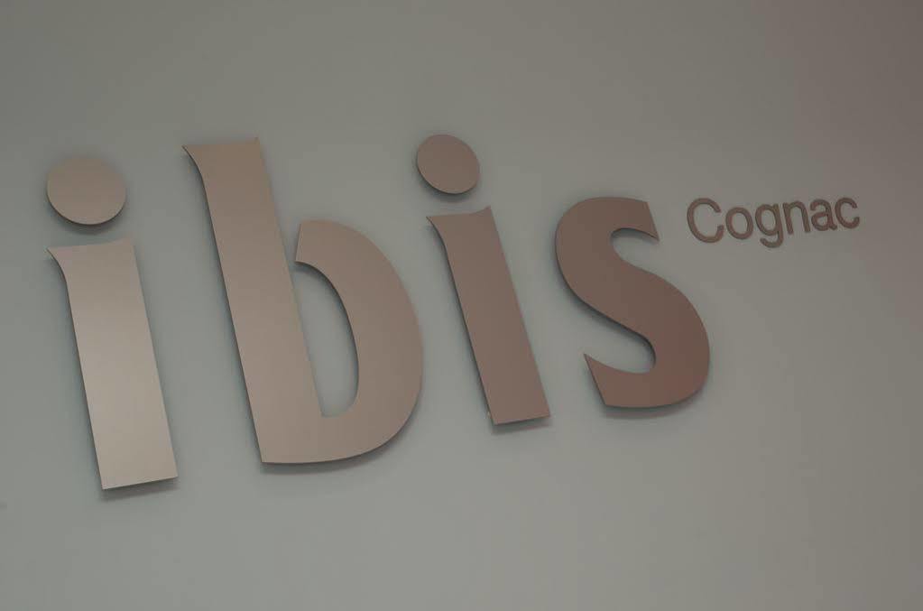 Hotel Ibis Cognac Centre Bagian luar foto